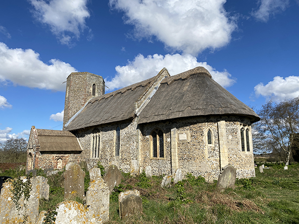 Thatched church at Heckingham Thatched church at Heckingham