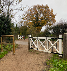 Replica railway crossing gates
